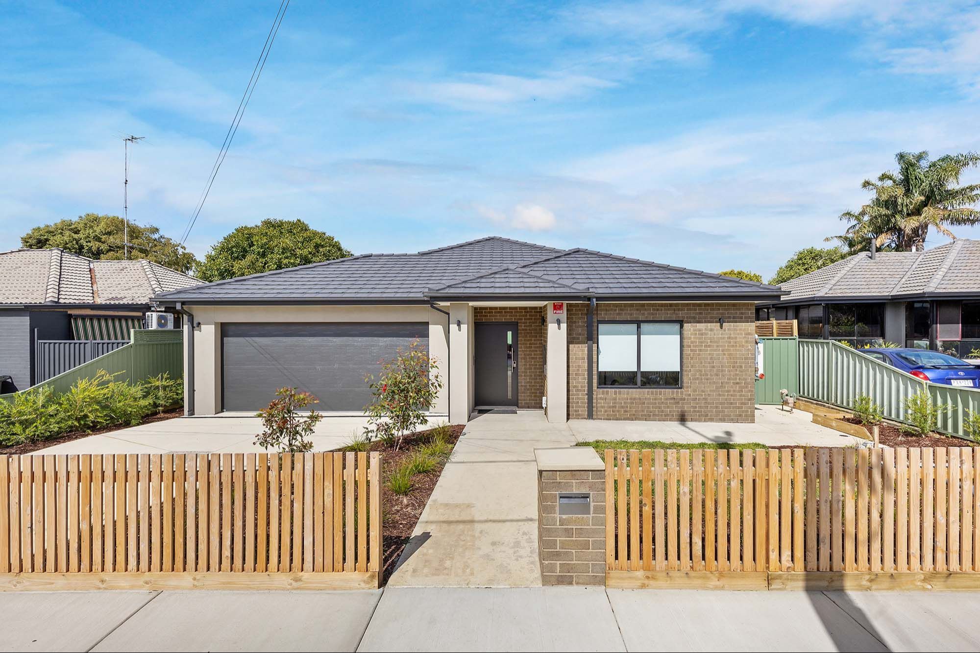 Modern 3 bedroom home with High Physical Support features available! — Home image 4
