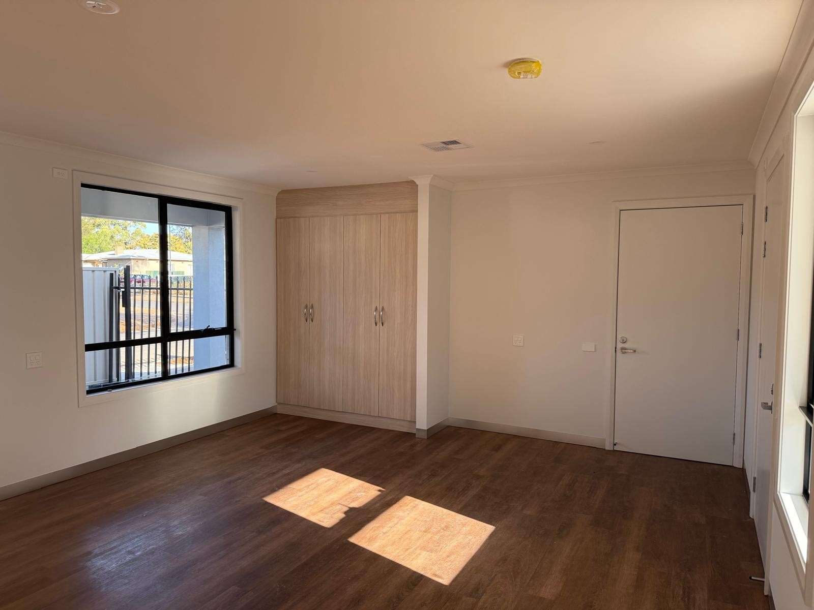 Premium Robust/HPS SDA Home – Safe, Modern & Ready for the Right Fit — Home image 2