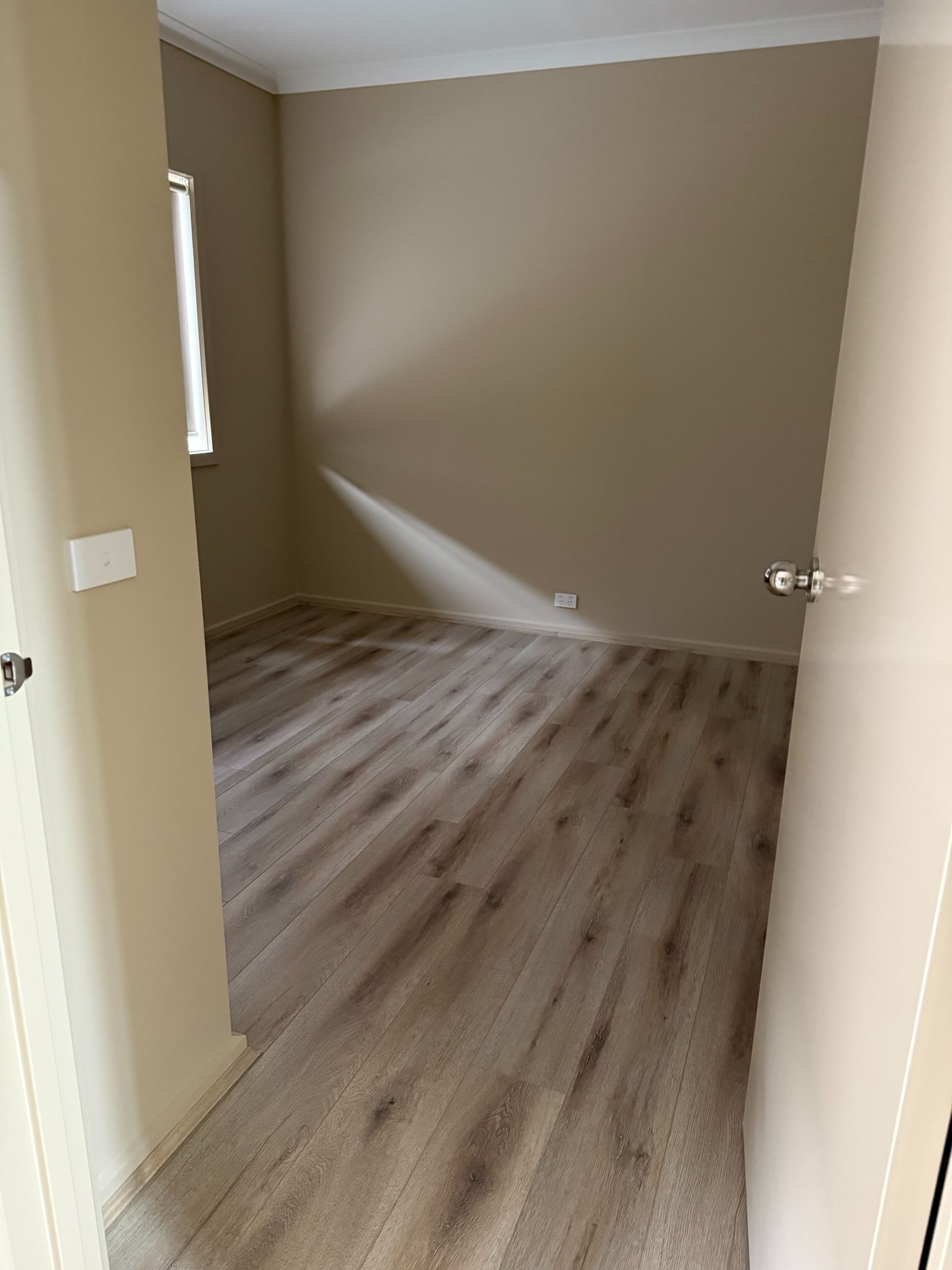 Modern 4-Bedroom Home for Rent – Walk to supermarket, Bus Stop, GP & More! — Home image 2