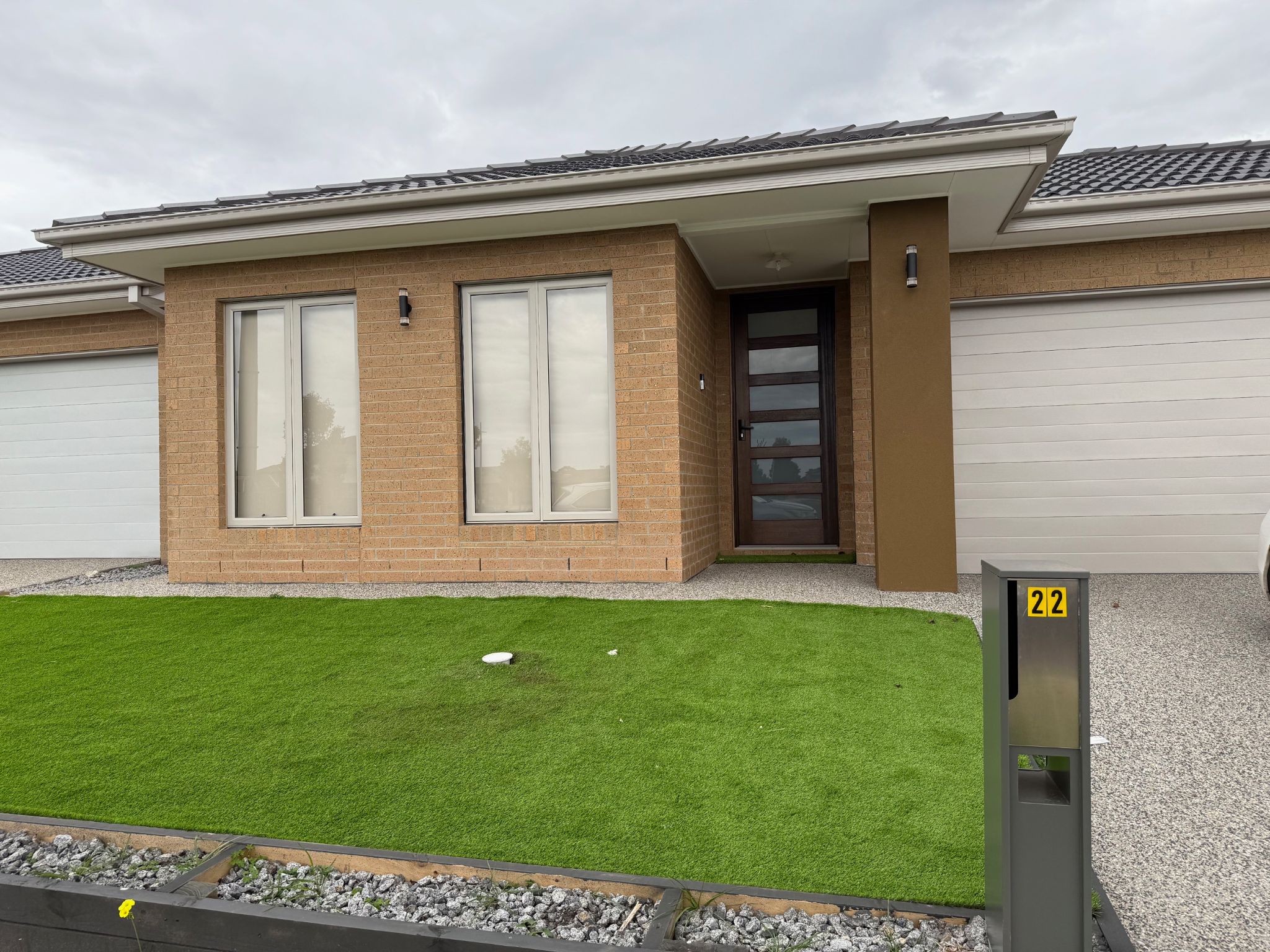 Modern 4-Bedroom Home for Rent – Walk to supermarket, Bus Stop, GP & More! — Home image 6