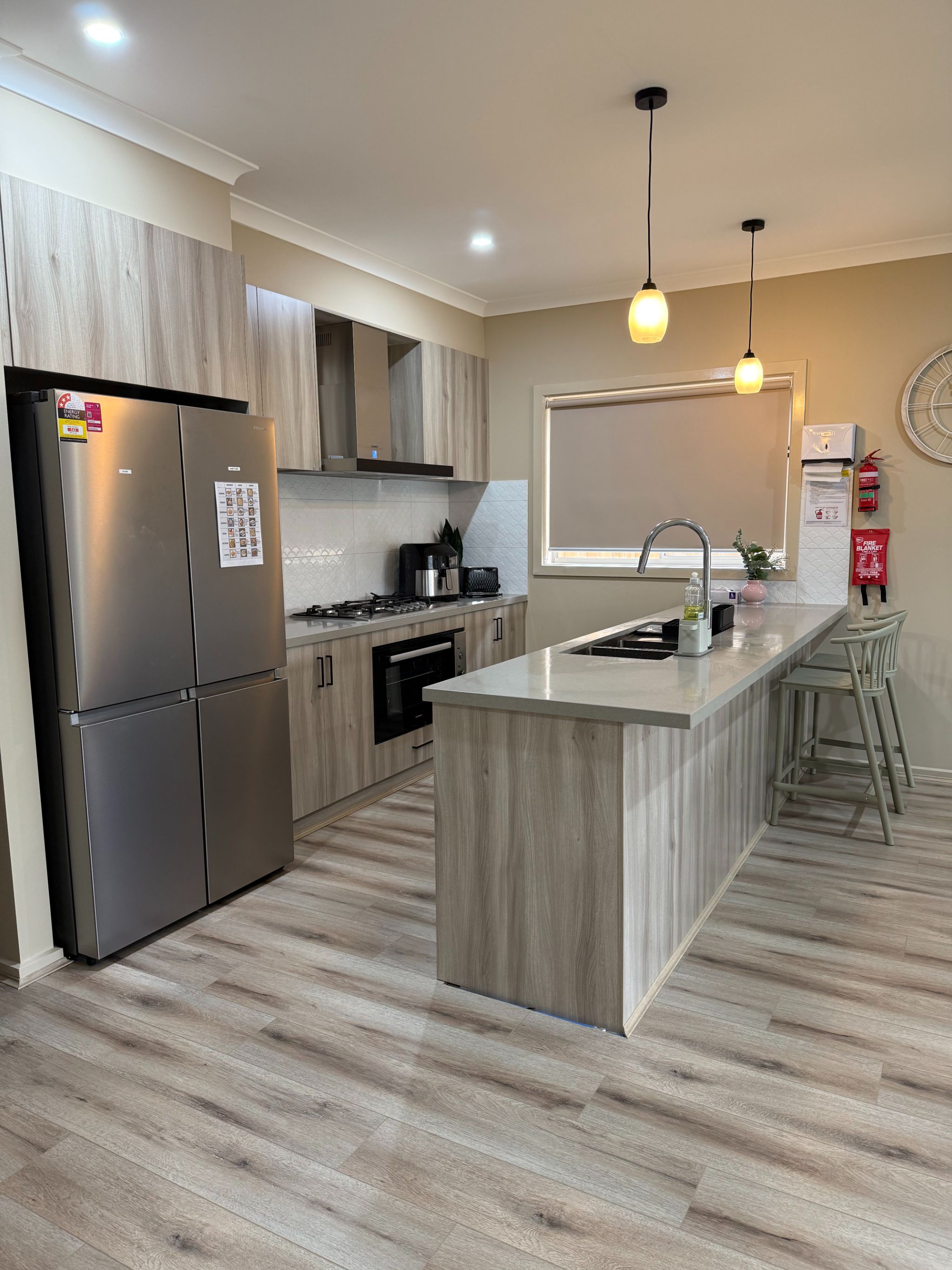 Modern 4-Bedroom Home for Rent – Walk to supermarket, Bus Stop, GP & More! — Home image 7