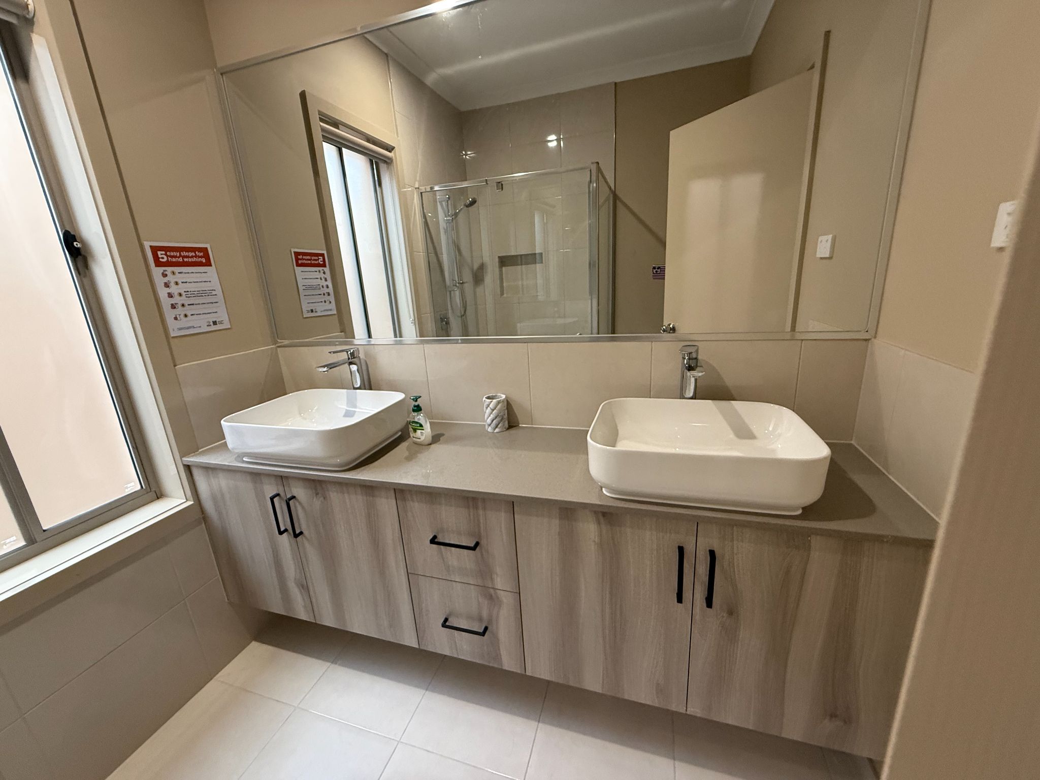 Modern 4-Bedroom Home for Rent – Walk to supermarket, Bus Stop, GP & More! — Home image 11
