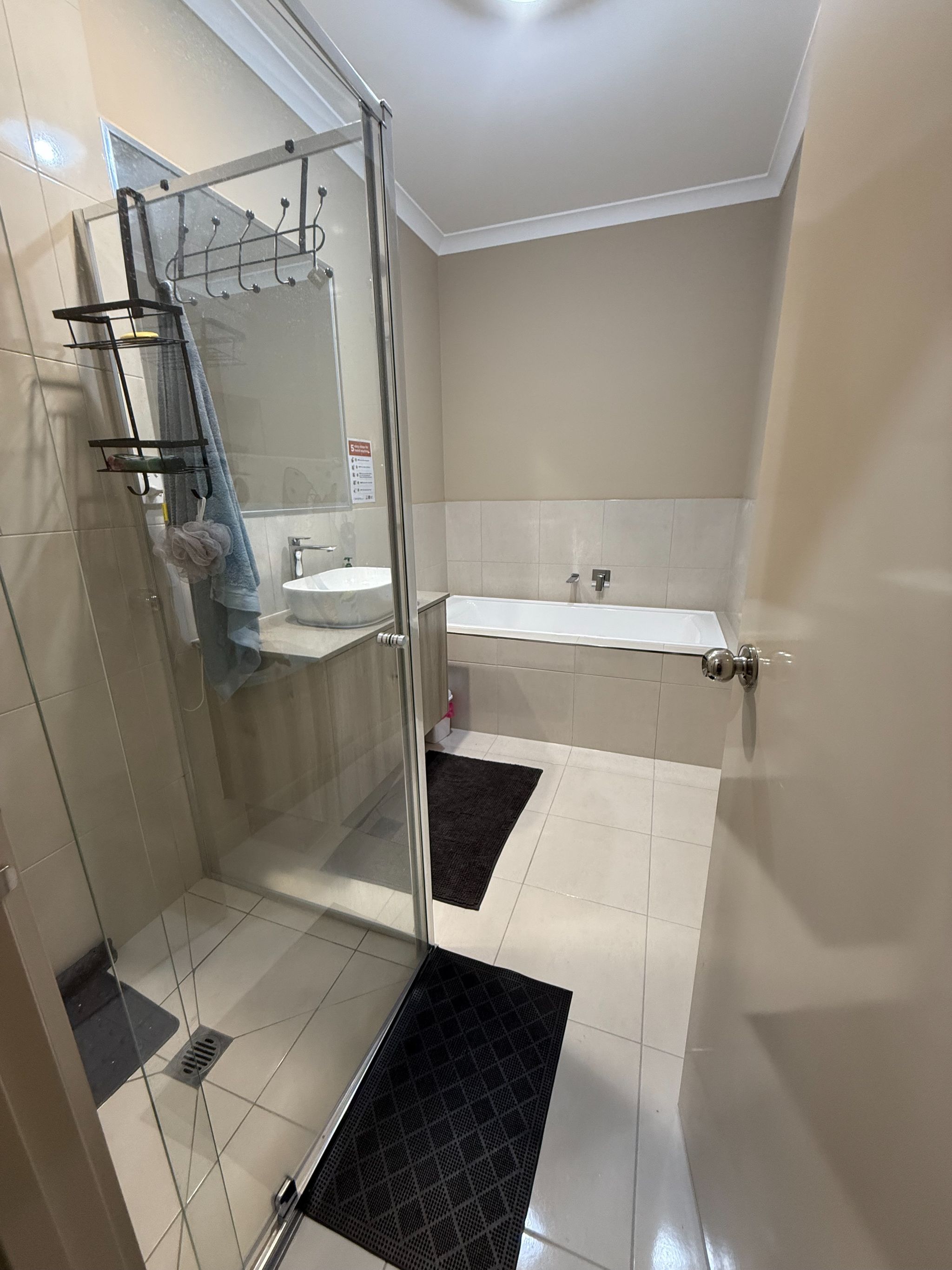 Modern 4-Bedroom Home for Rent – Walk to supermarket, Bus Stop, GP & More! — Home image 19