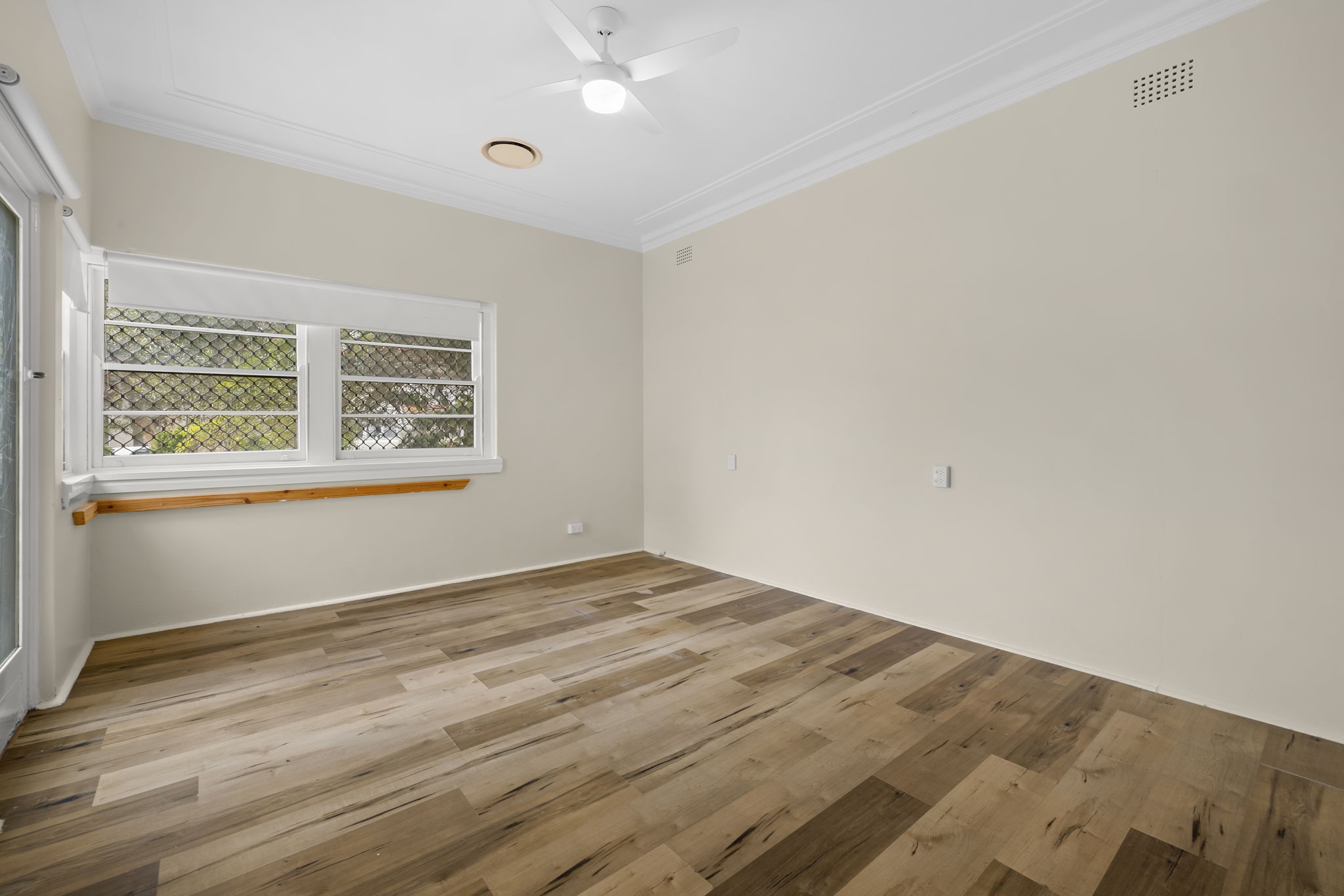 Cosy home nestled on a quiet street in Woolooware — Home image 4