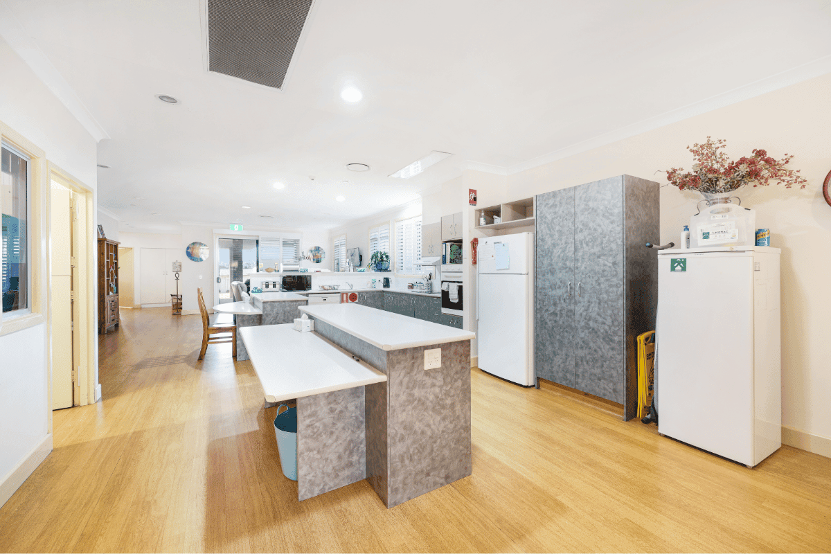 Enjoy this quiet residential home, close to community amenities — Home image 5
