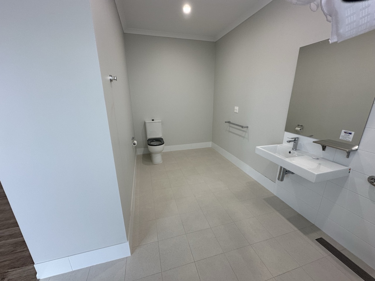 Australind SDA House — Home image 11