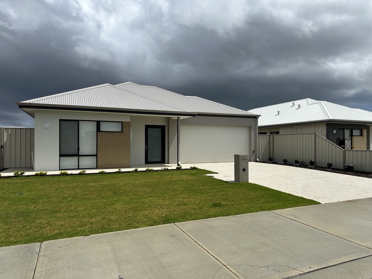 Designer-Built High Physical Support Home in Australind — Home image 3