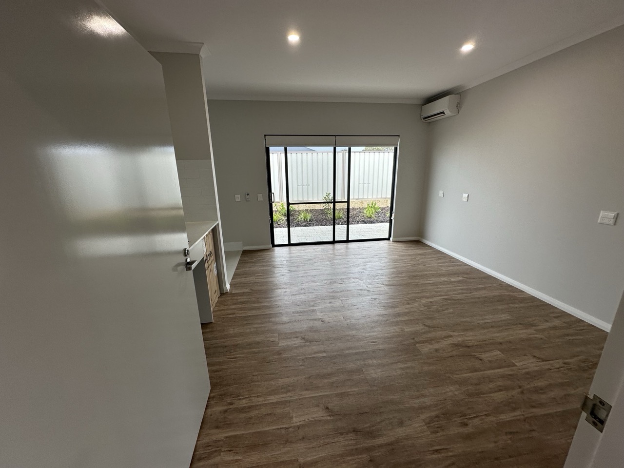 Designer-Built High Physical Support Home in Australind — Home image 8