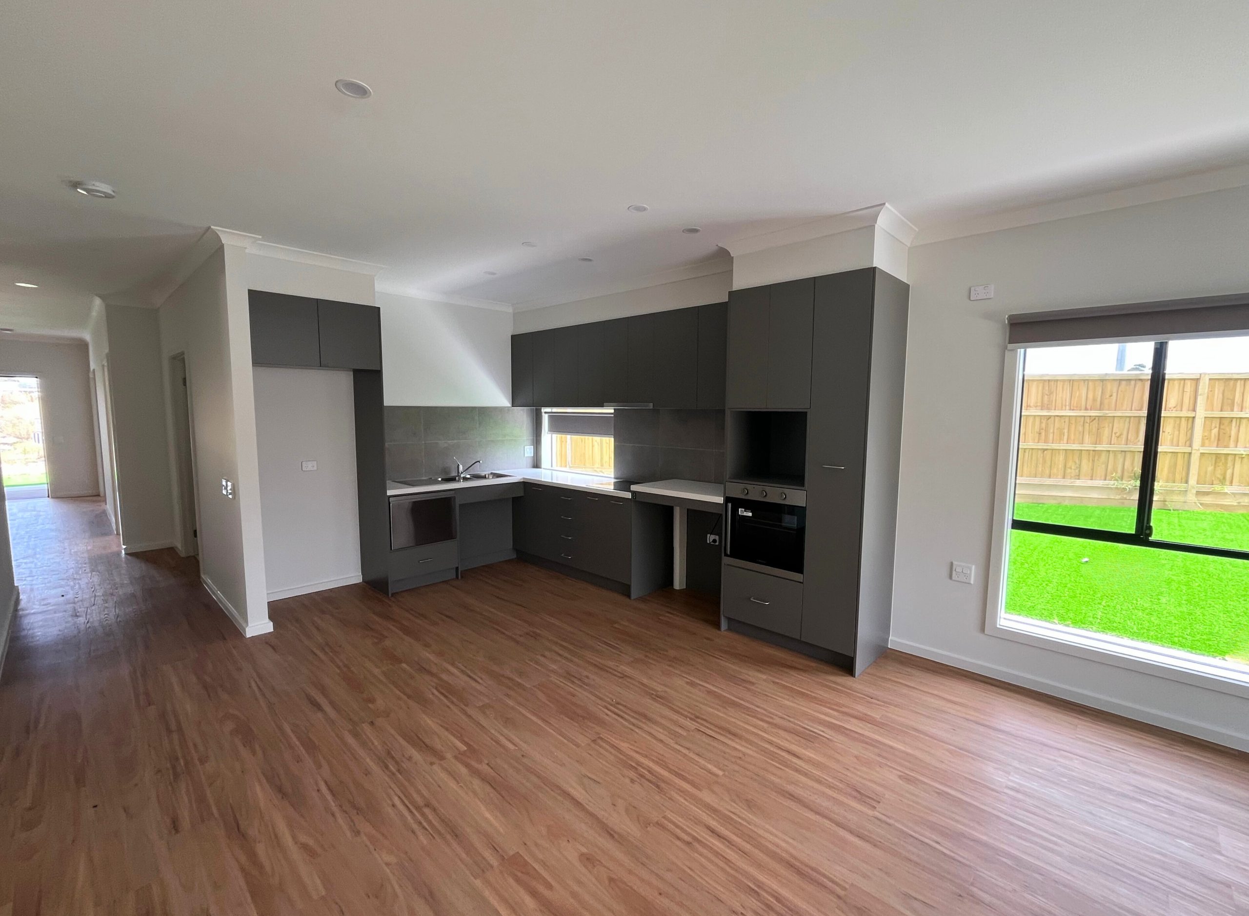 BOURBON, Cranbourne East, VIC - F.A — Home image 4