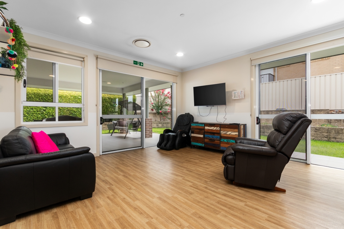 Glendale - modern, purpose-built, shared 5 bedroom home — Home image 11