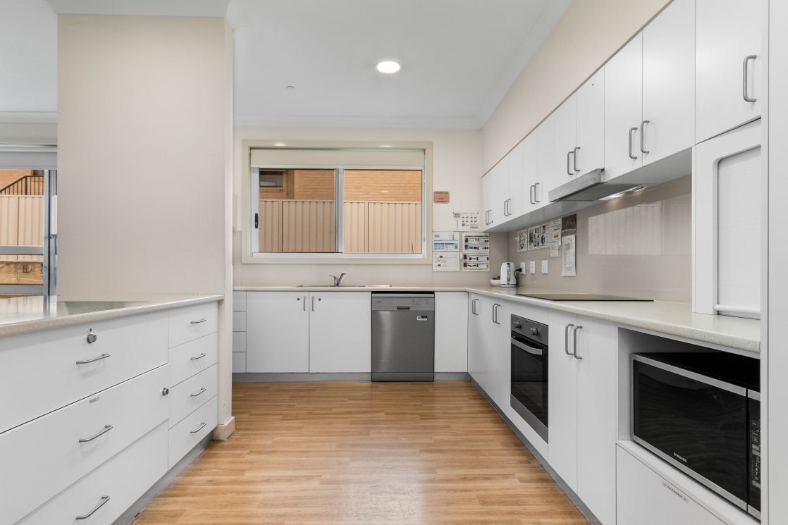 Glendale - modern, purpose-built, shared 5 bedroom home — Home image 2