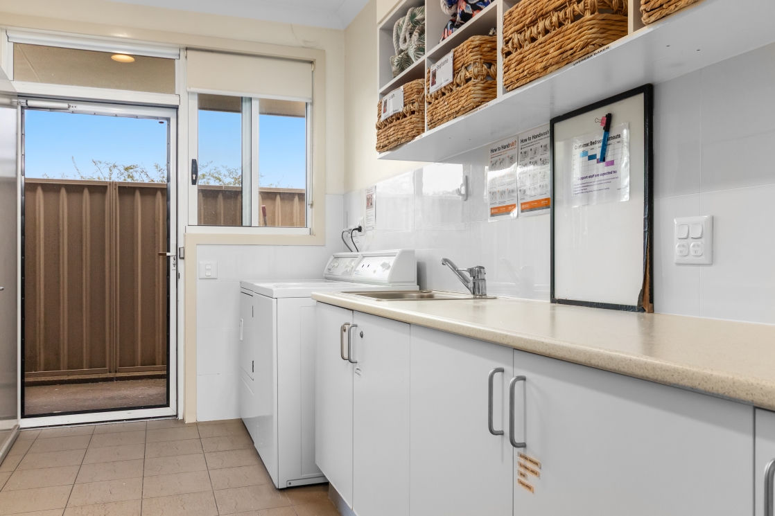 Glendale - modern, purpose-built, shared 5 bedroom home — Home image 5