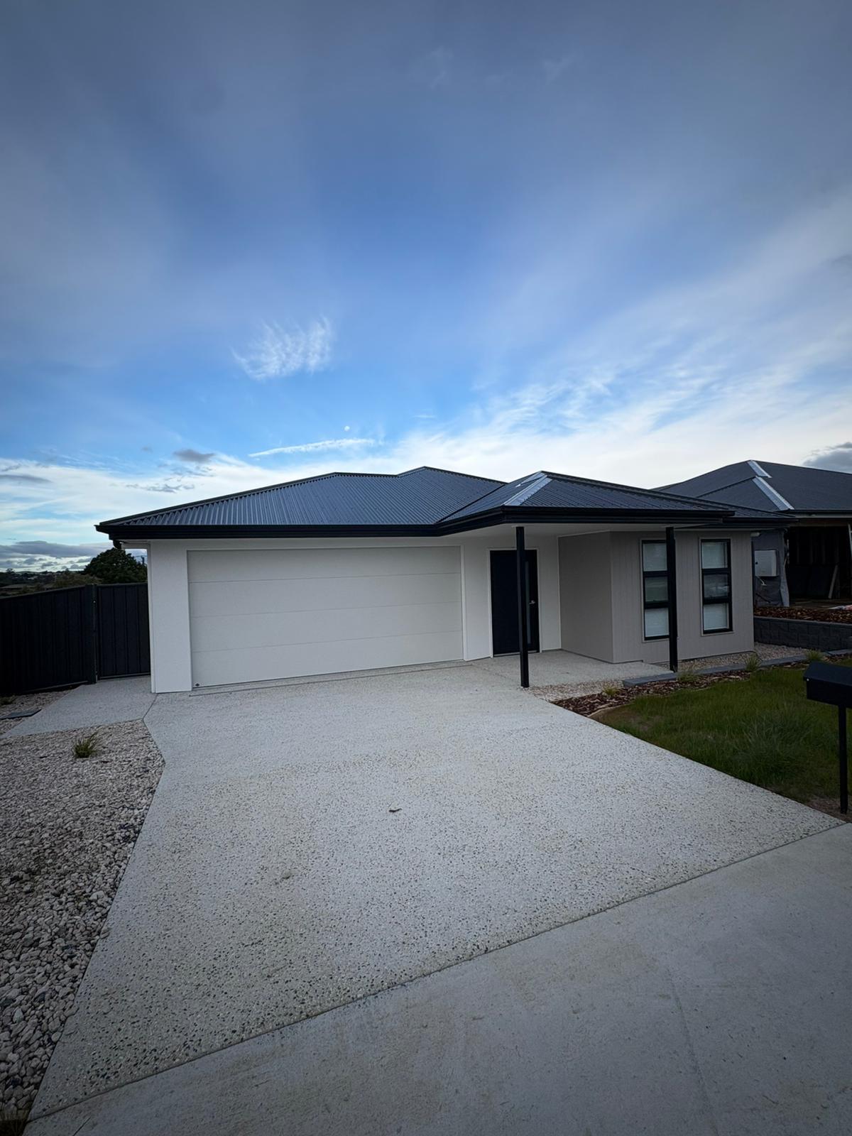 High Physical Support Home in Prospect Vale — Home image 3