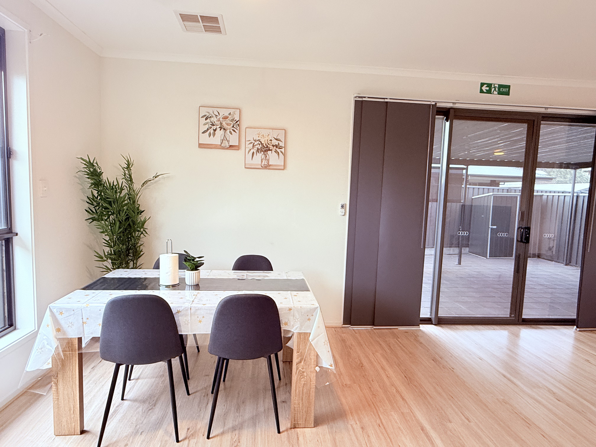 Parafield Gardens SIL House 1:2 or 1:3 — Home image 4