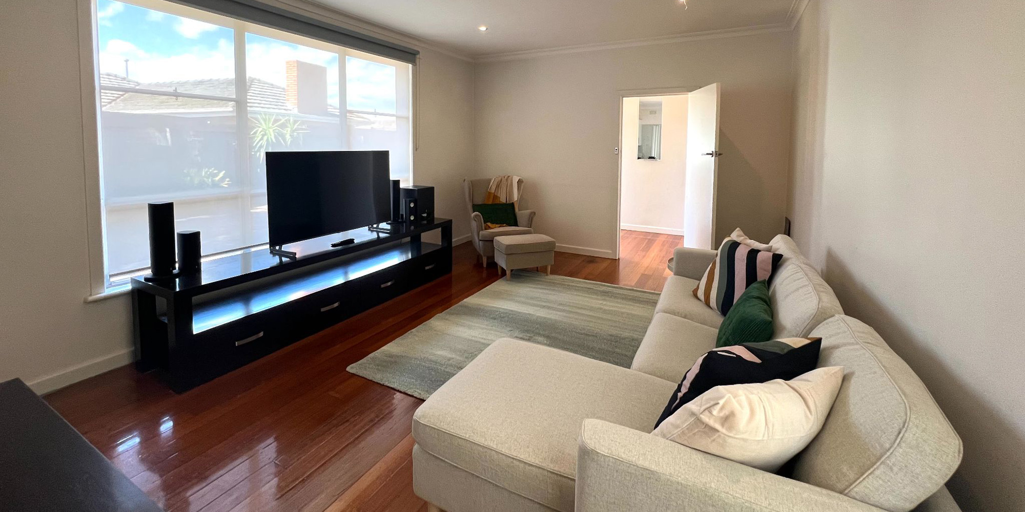 Stunning Three Bedroom SIL Home in Murrumbeena — Home image 2