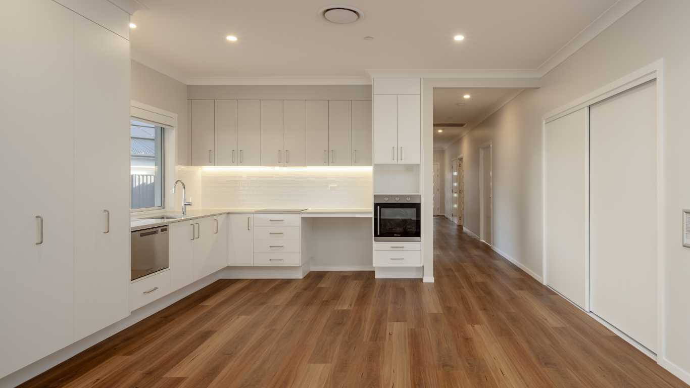 1 of 2 Dual Designer HPS Homes! — Home image 7