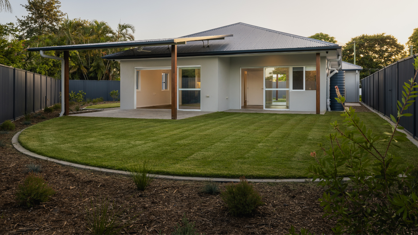 1 of 2 Dual Designer HPS Homes! — Home image 13