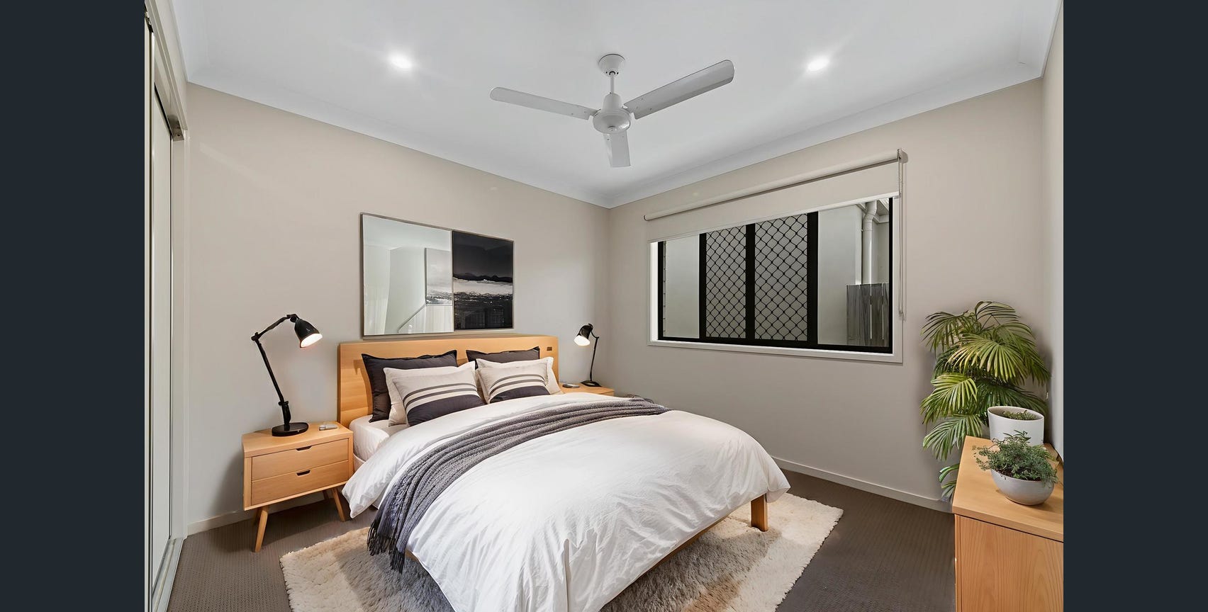 SIL house In Lawnton — Home image 4