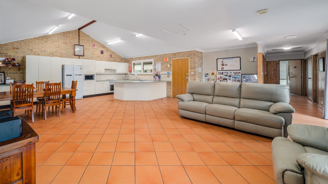 Hurley House — Home image 6
