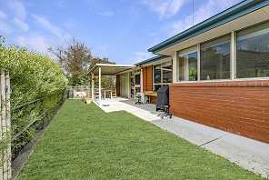 Spacious home in sought after Highton close to St Augustine's Lagoon. — Home image 9
