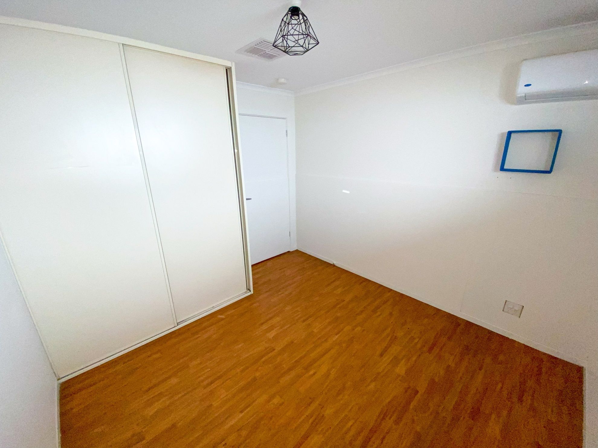 Accessible and Modern Home suited to SIL 1:2 or 1:3 — Home image 3