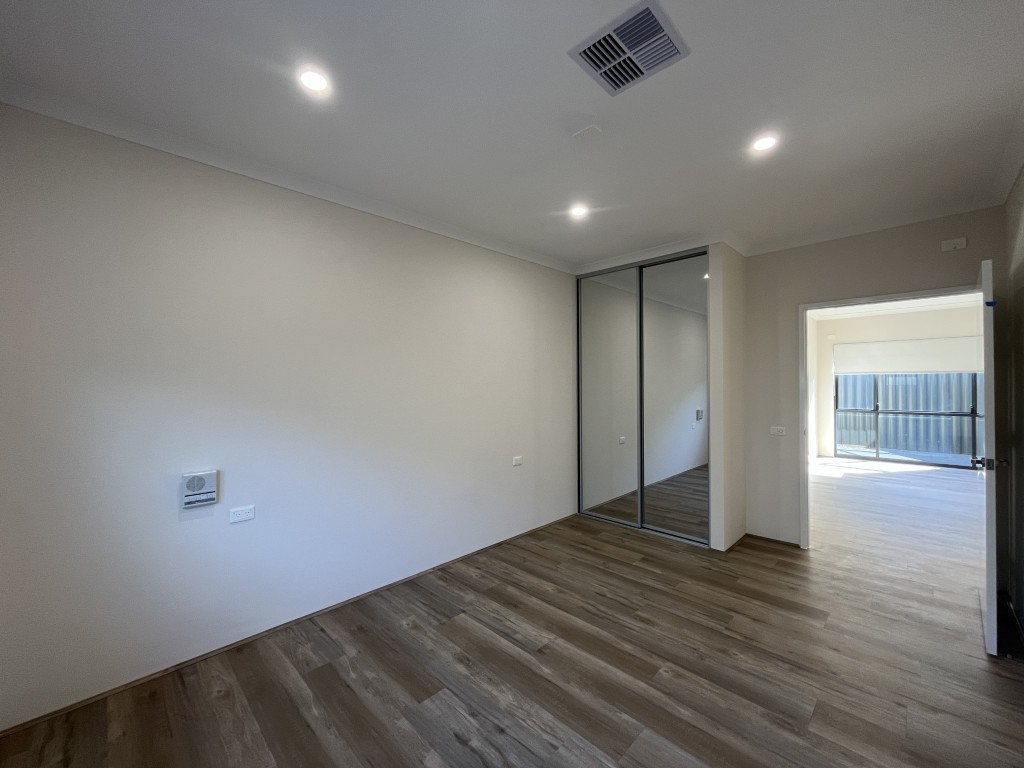 Madora Bay: Seaside Living Awaits - 3 Resident HPS Home — Home image 3