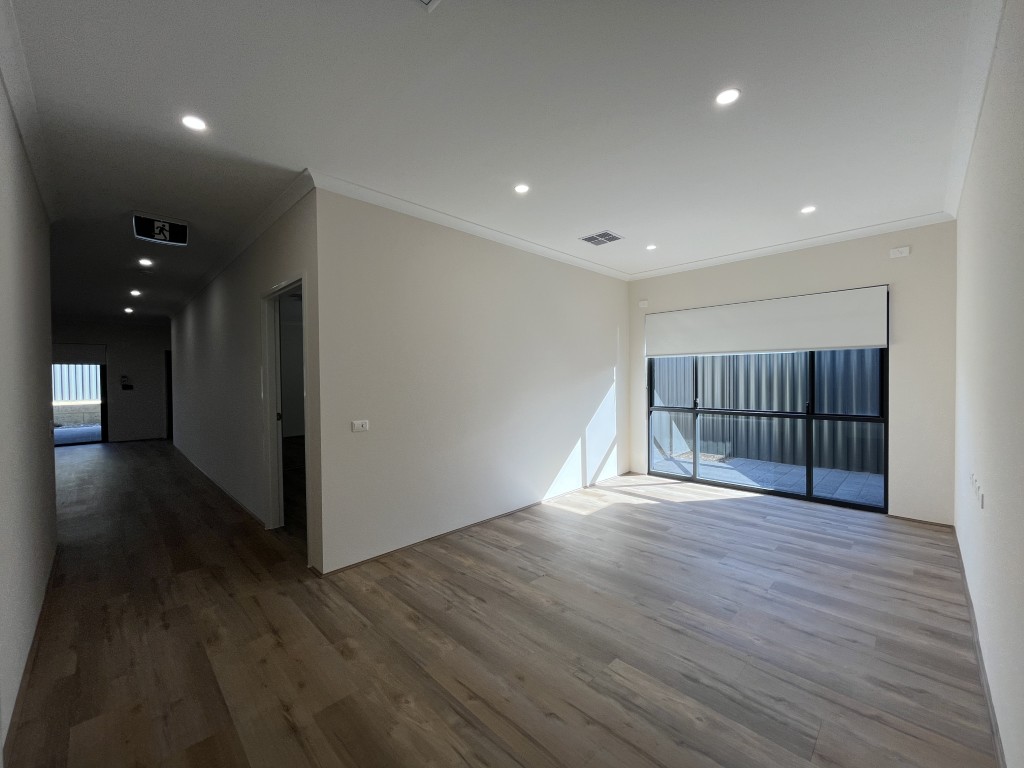 Madora Bay: Seaside Living Awaits - 3 Resident HPS Home — Home image 5