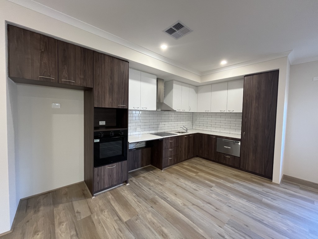 Madora Bay: Seaside Living Awaits - 3 Resident HPS Home — Home image 8
