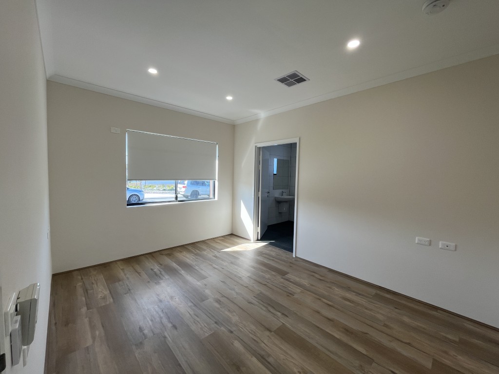 Madora Bay: Seaside Living Awaits - 3 Resident HPS Home — Home image 14