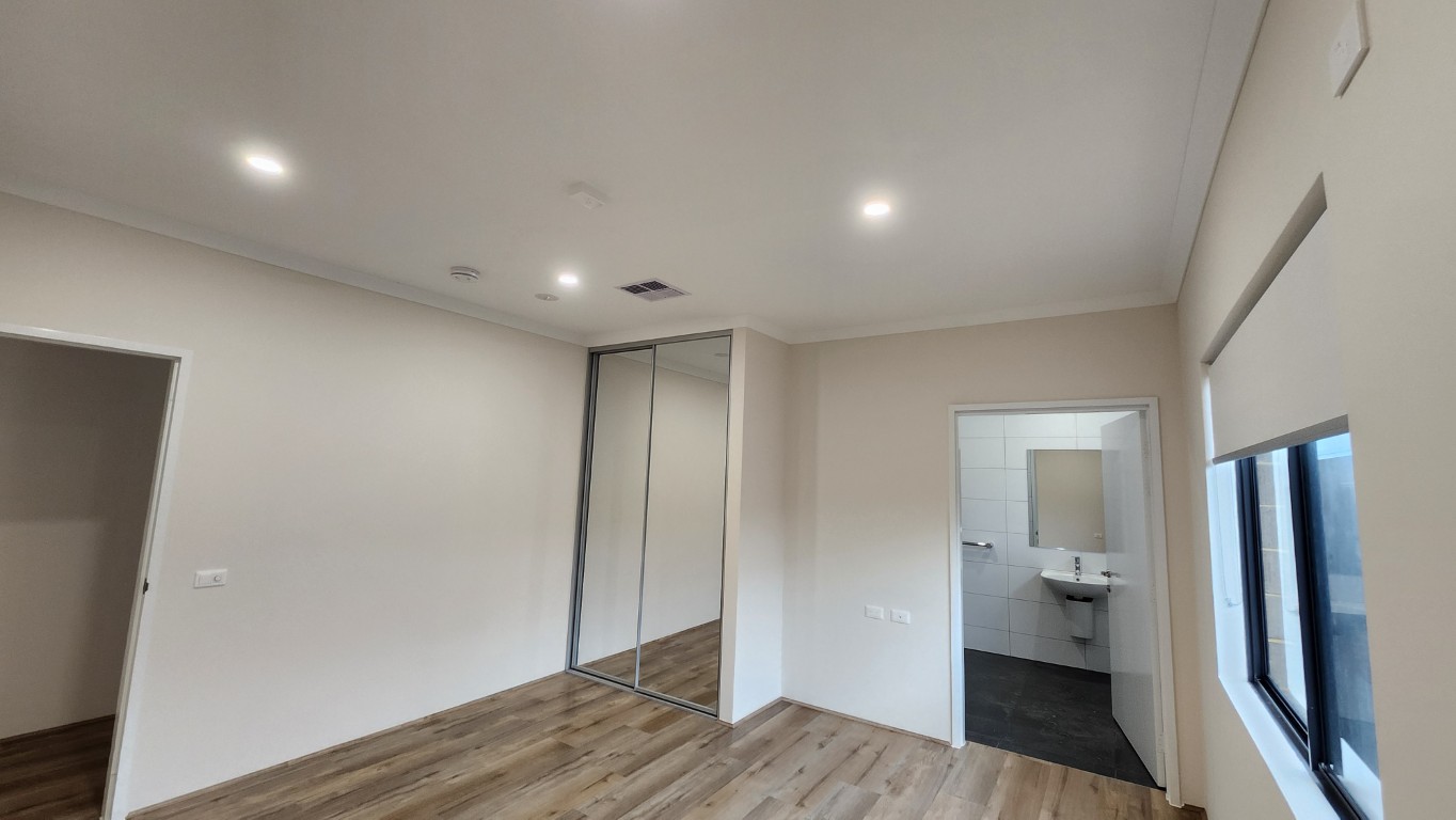 Madora Bay: Seaside Living Awaits - 3 Resident HPS Home — Home image 2