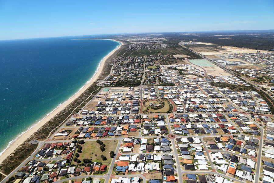 Madora Bay: Seaside Living Awaits - 3 Resident HPS Home — Home image 6