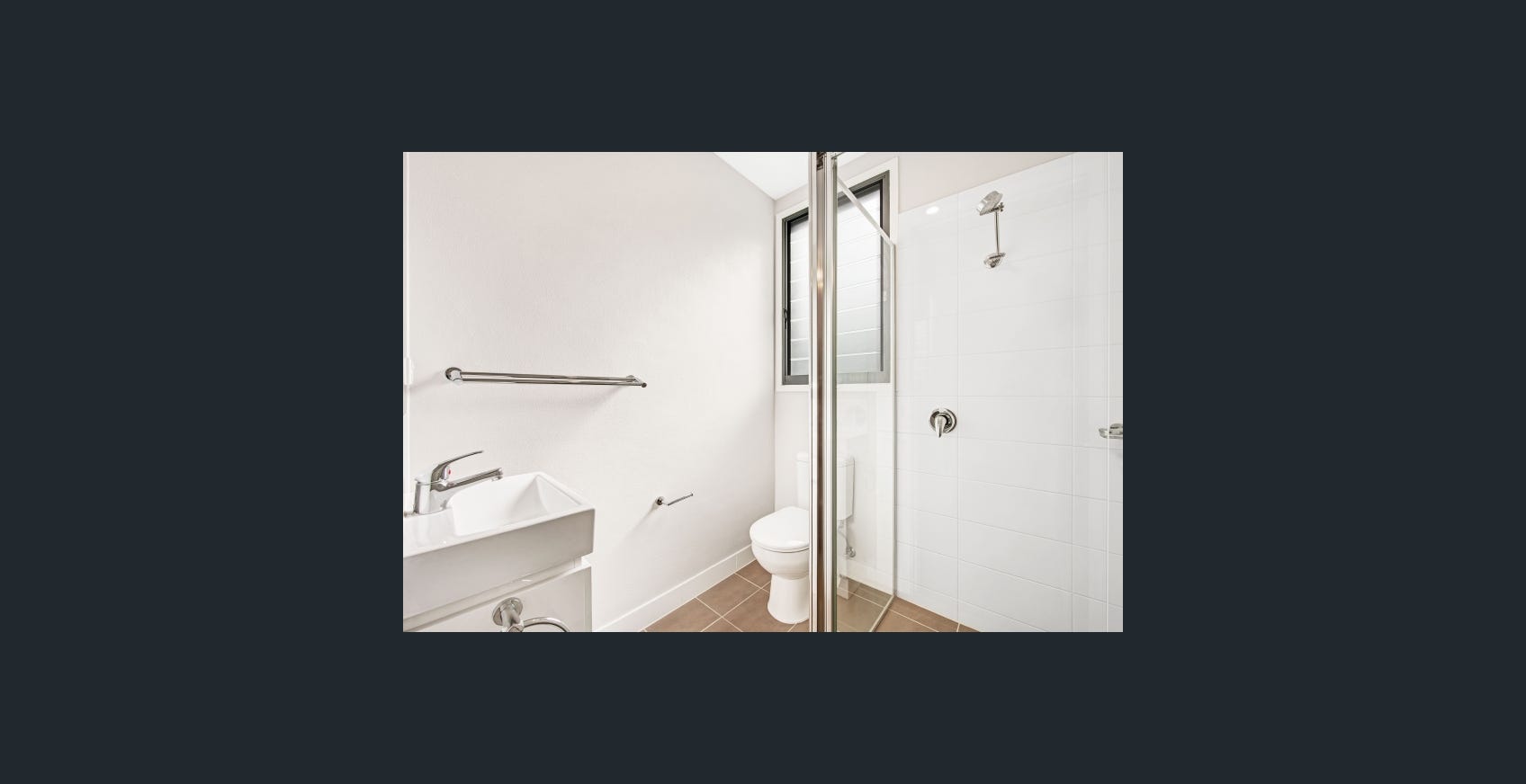 Studio Apartments - Fennell Bay — Home image 2