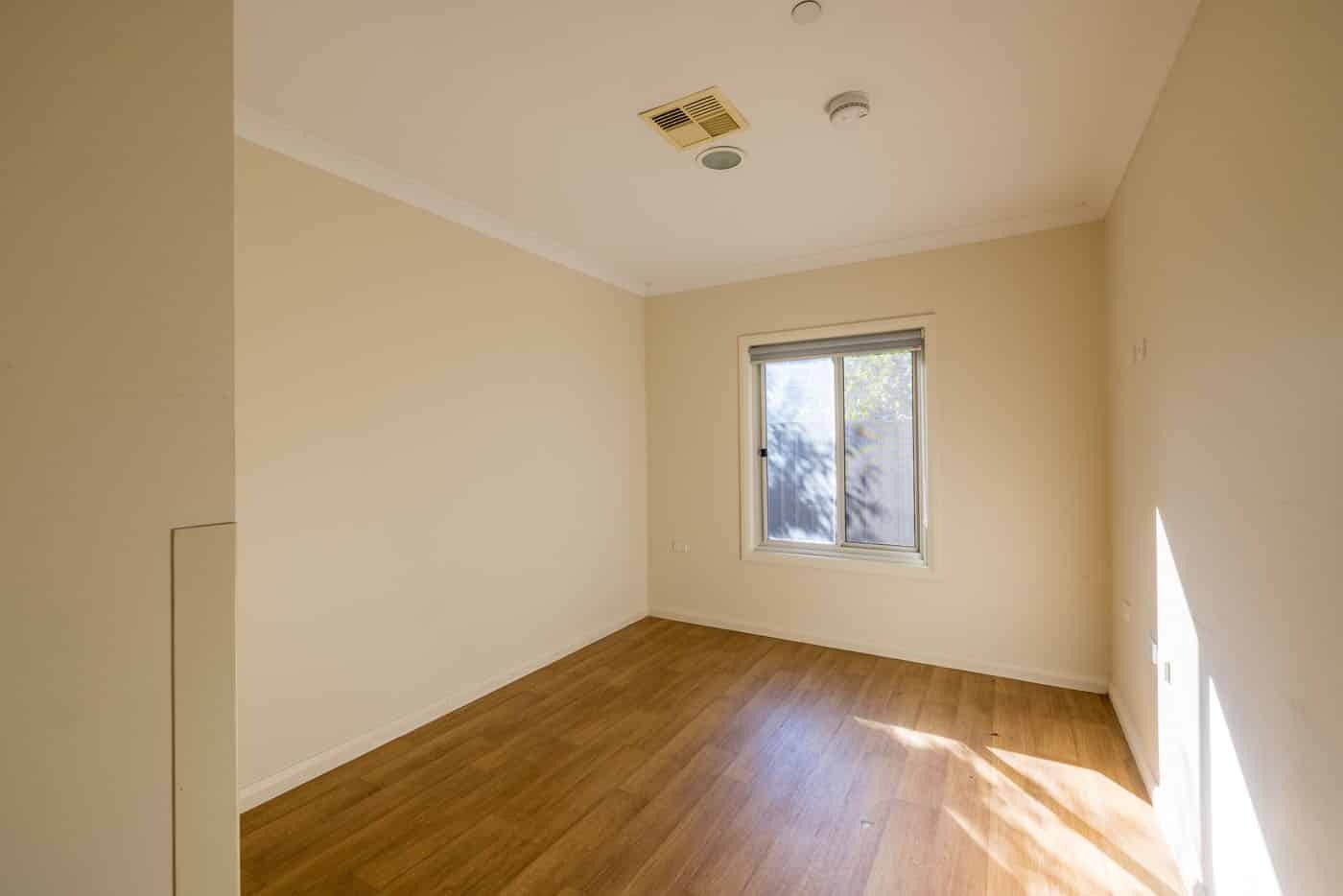 Self-Contained 3 bedroom shared villa in Cambridge Park — Home image 10