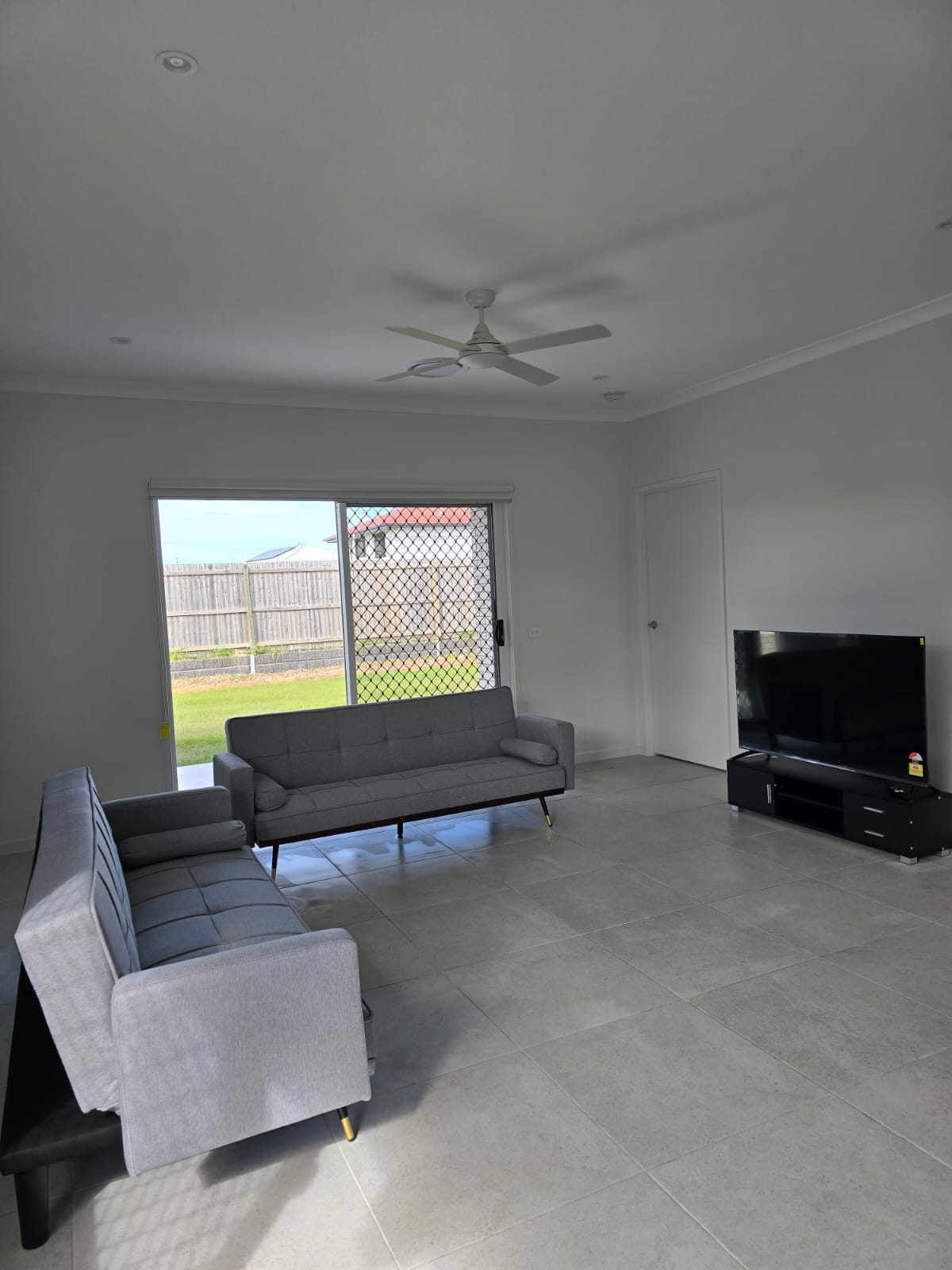 3 Bedroom Men's SIL House in Redland Bay near park — Home image 3