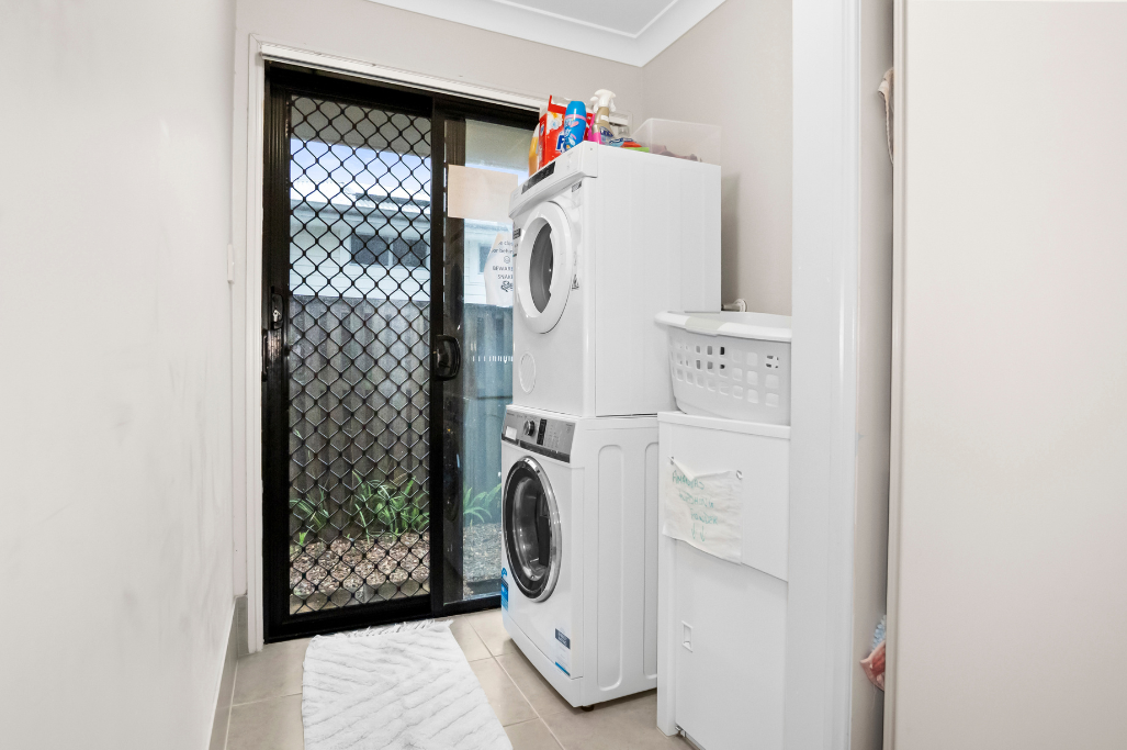 SIL: Pacific Pines, QLD — Home image 7
