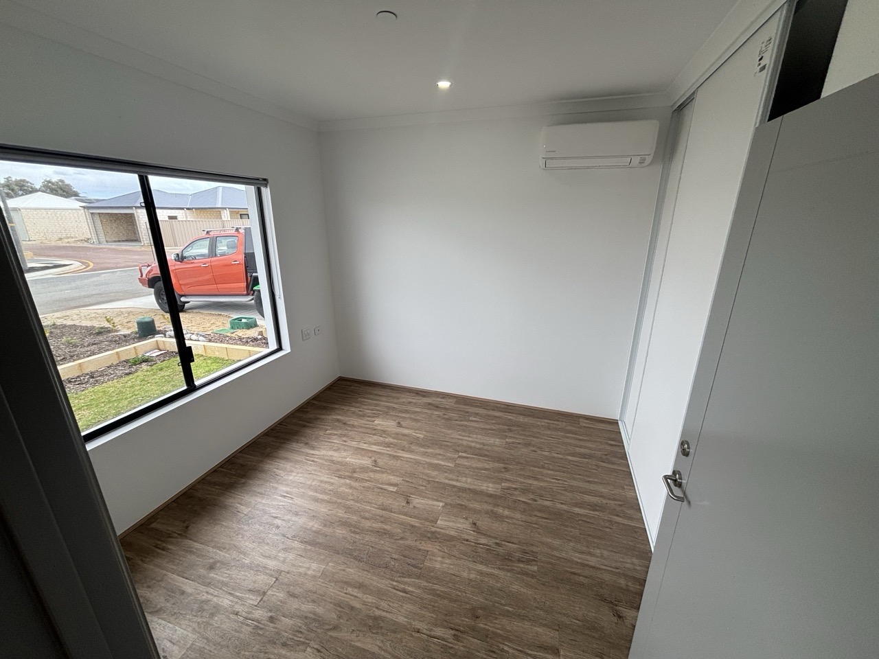 Amazing New SDA in Kwinana — Home image 11