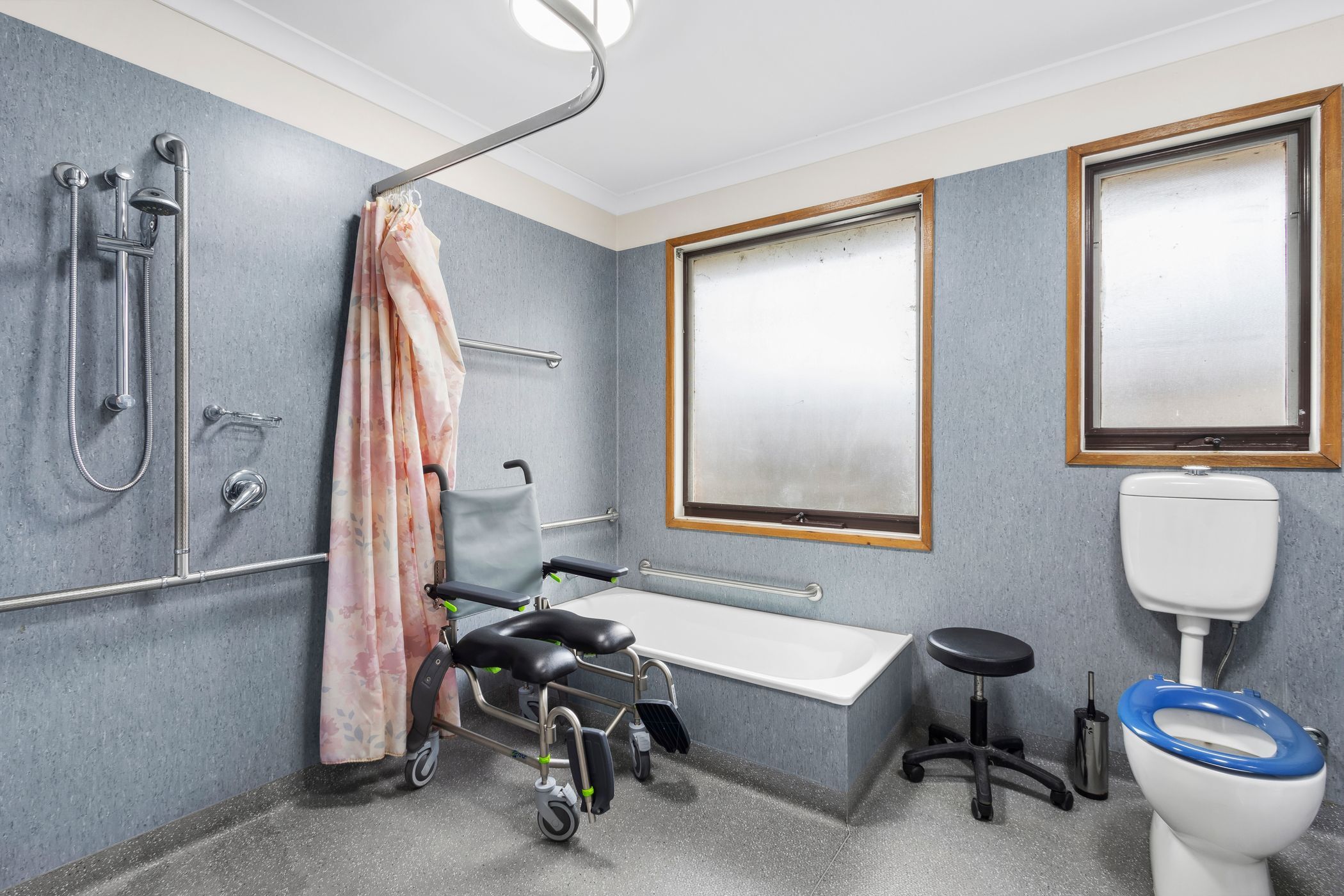 A coveted living in a  convenient location! — Home image 7