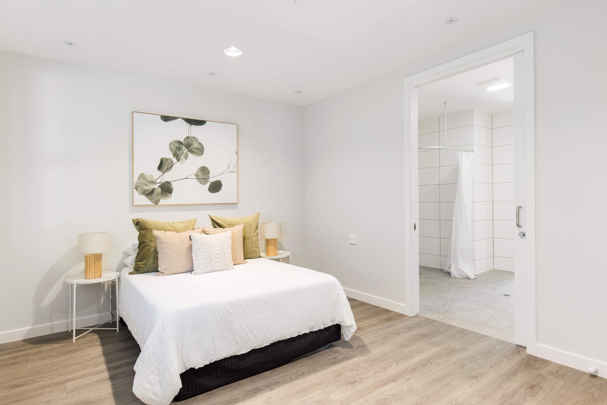 High Quality SDA/MTA Apartments in the heart of Salisbury 1 VACANCY AVAILABLE! — Home image 4