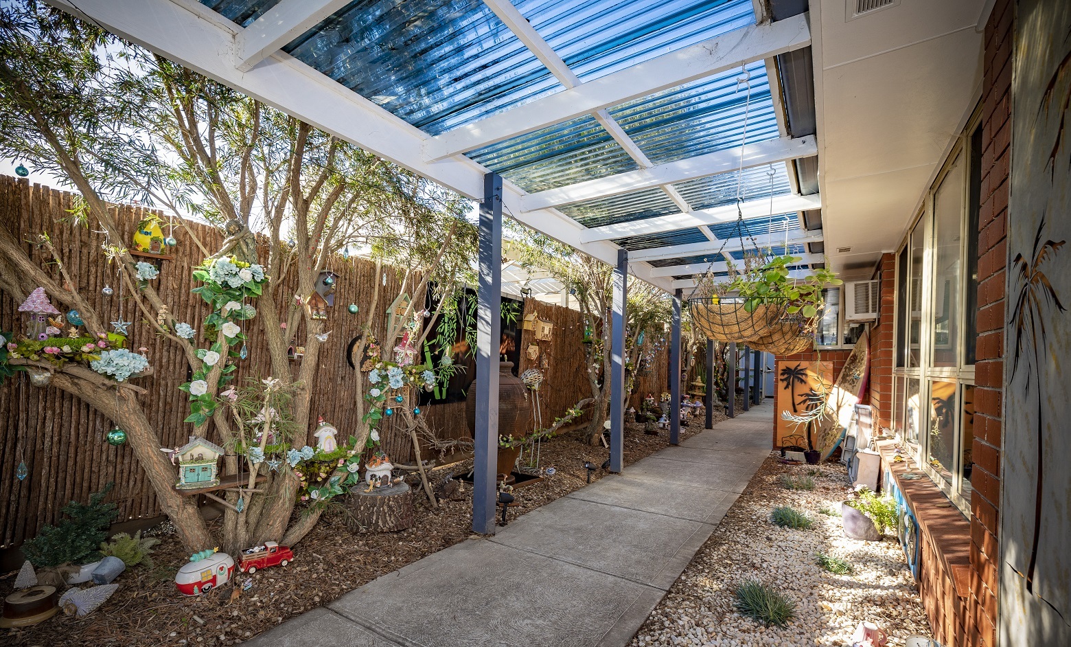 Spacious and tranquilent living in Deer Park with friendly housemates. — Home image 2