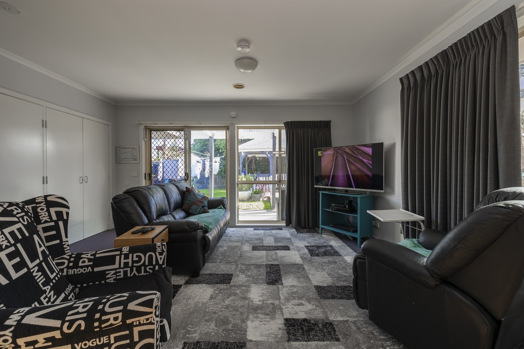 Spacious and tranquilent living in Deer Park with friendly housemates. — Home image 7