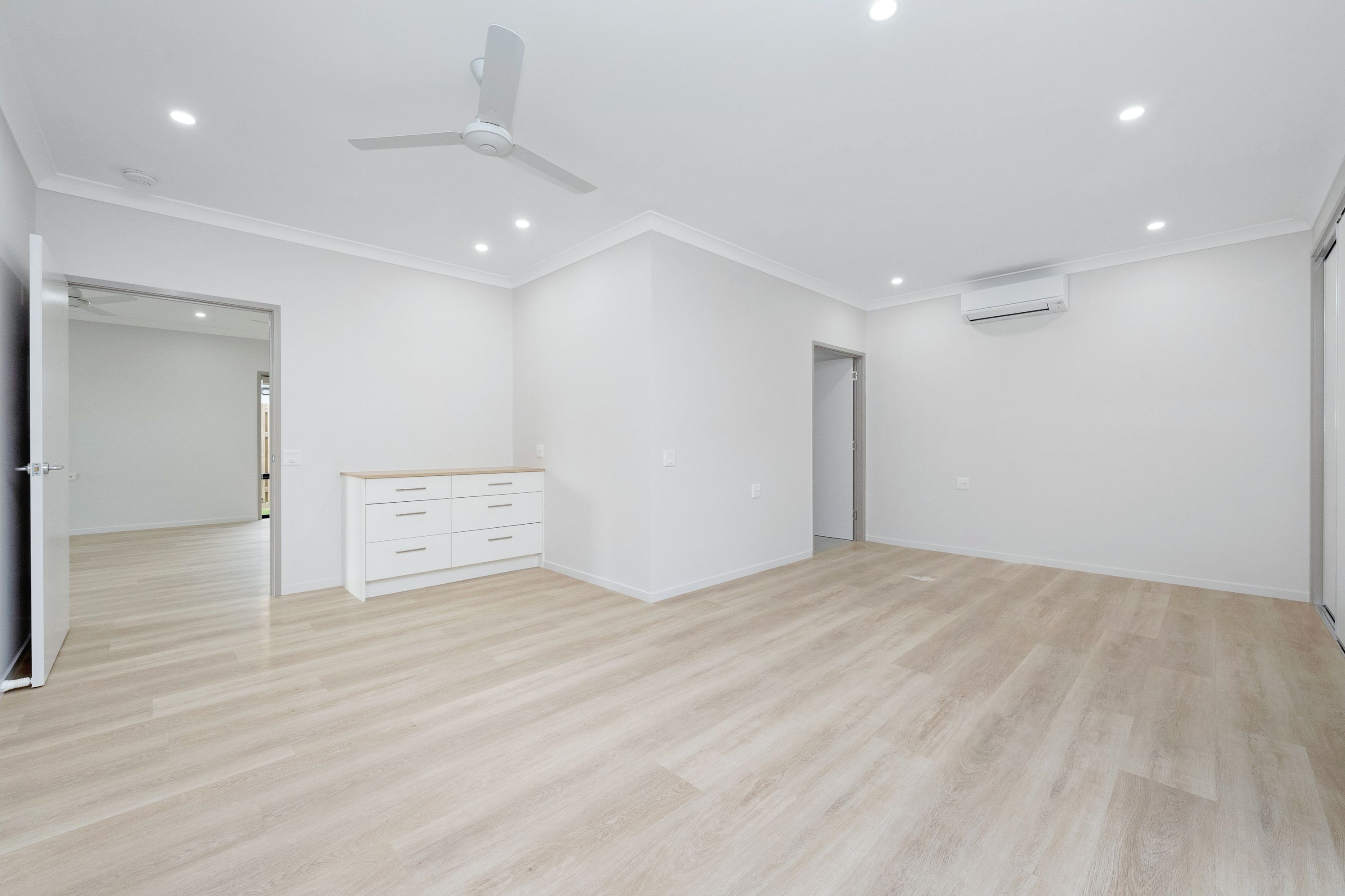 Space, Comfort, and Care — Right in the Heart of Townsville — Home image 8