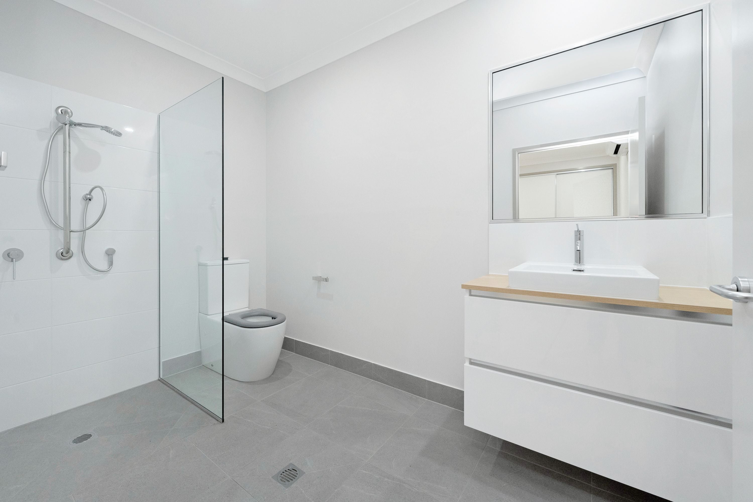 Space, Comfort, and Care — Right in the Heart of Townsville — Home image 12