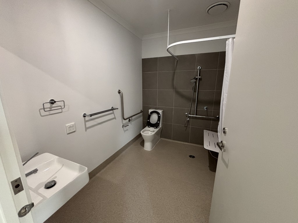 HPS 3 Resident + OOA HPS Home in Armstrong Creek, VIC — Home image 18