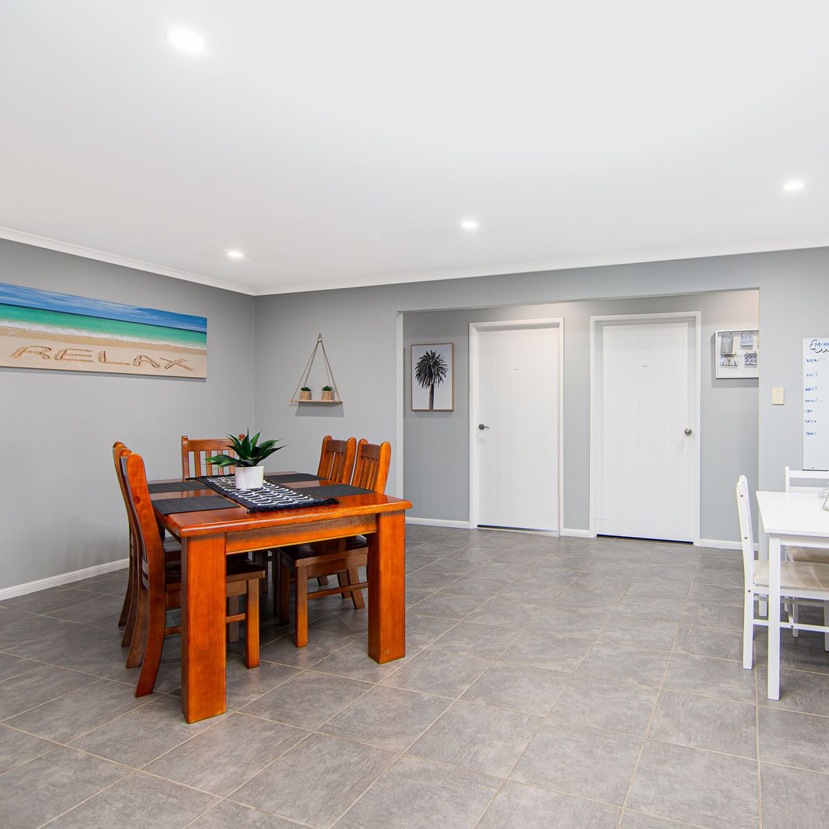 Spacious Home in Redland Bay With Pool and Exceptional Outdoor Area — Home image 5