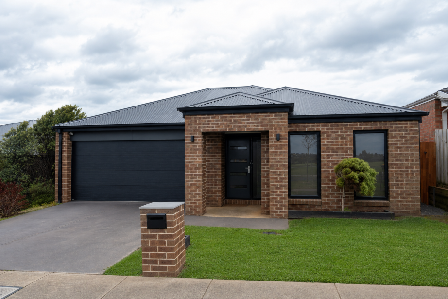 Peaceful edge-of-town home with easy access to Warrnambool services in Warrnambool