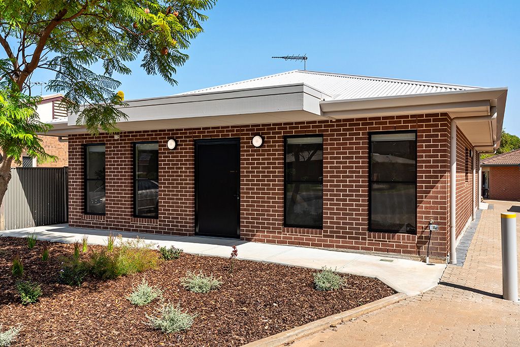 Brand new spacious home — Home image 2