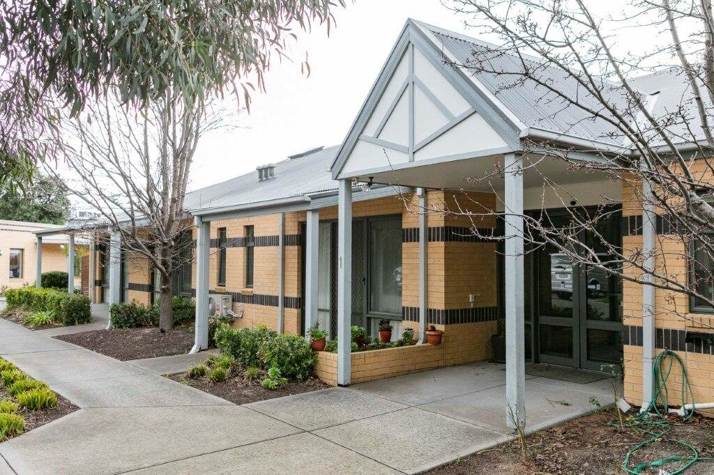 High Physical Support vacancy in Thornbury property with community garden — Home image 7
