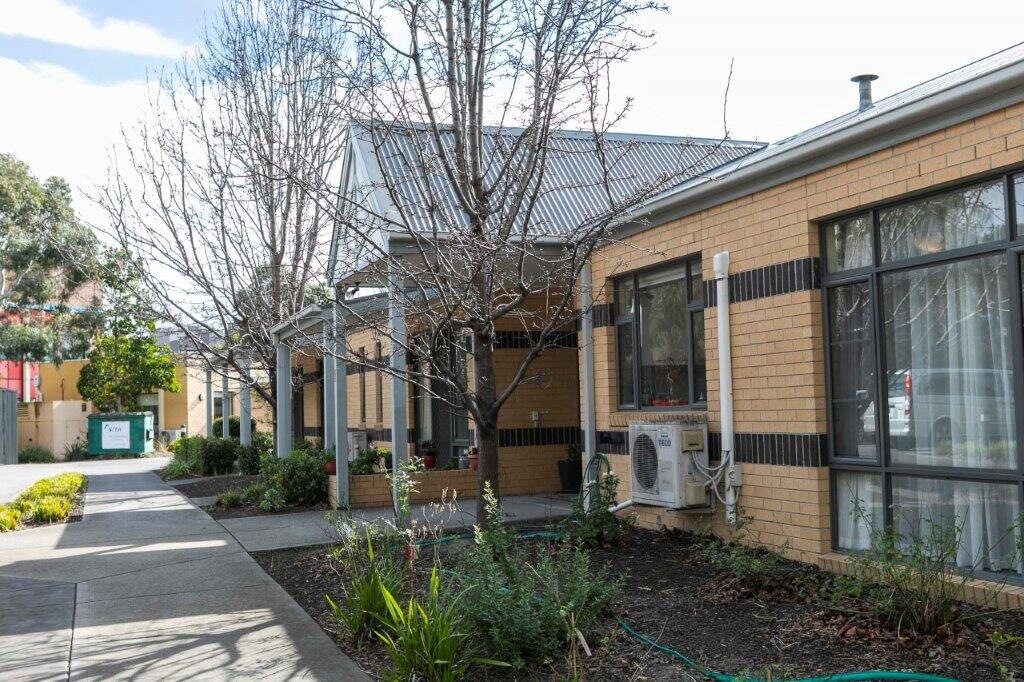High Physical Support vacancy in Thornbury property with community garden — Home image 5