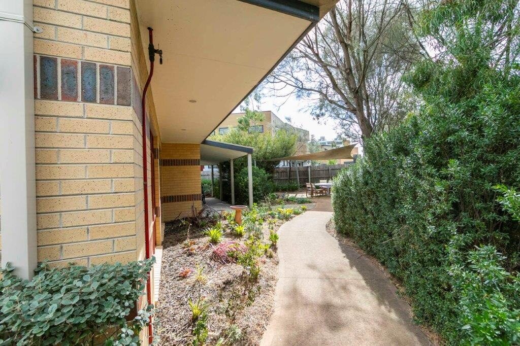 High Physical Support vacancy in Thornbury property with community garden — Home image 7