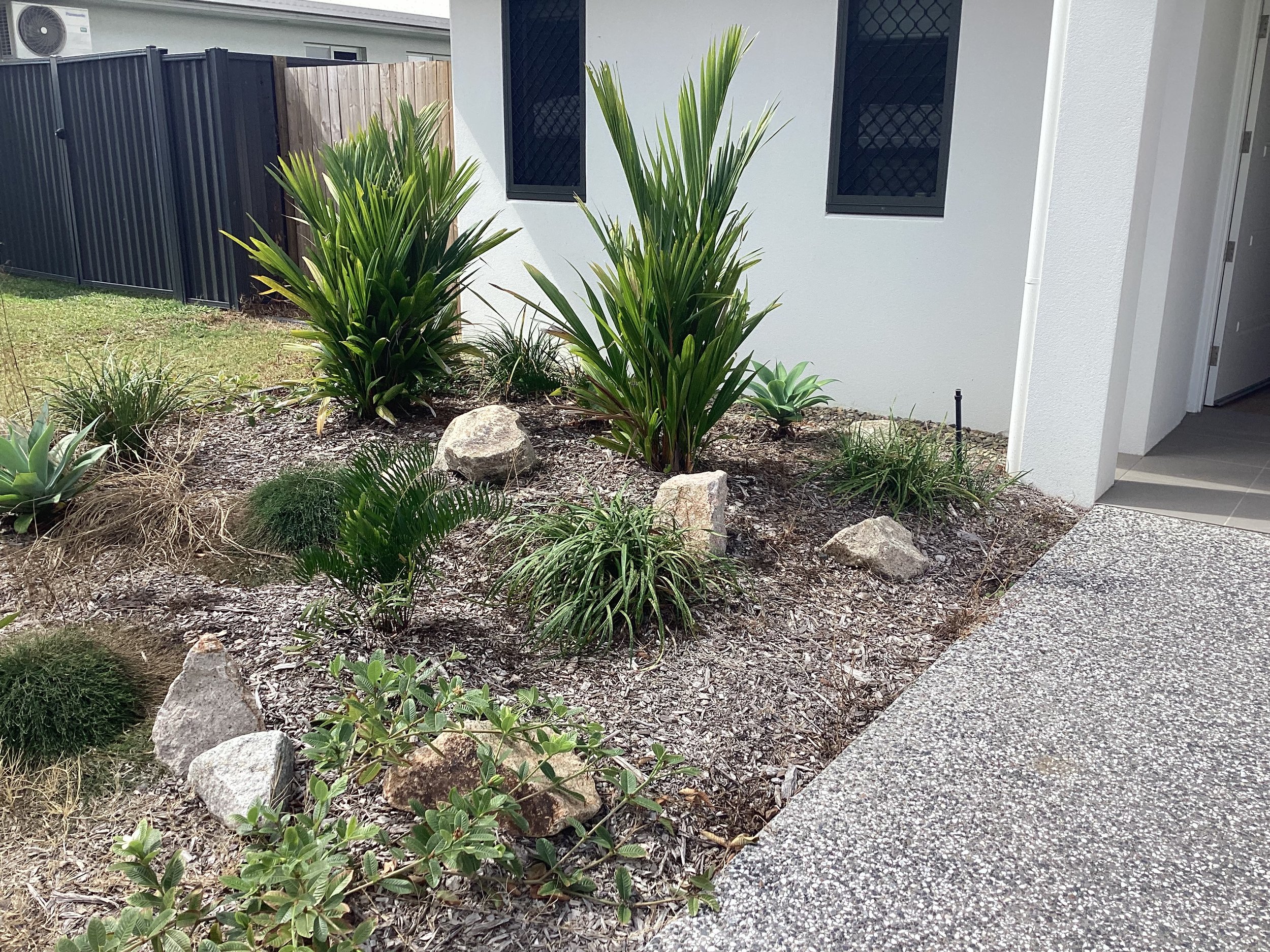High Physical Support Living in a Peaceful Bentley Park Pocket — Home image 2